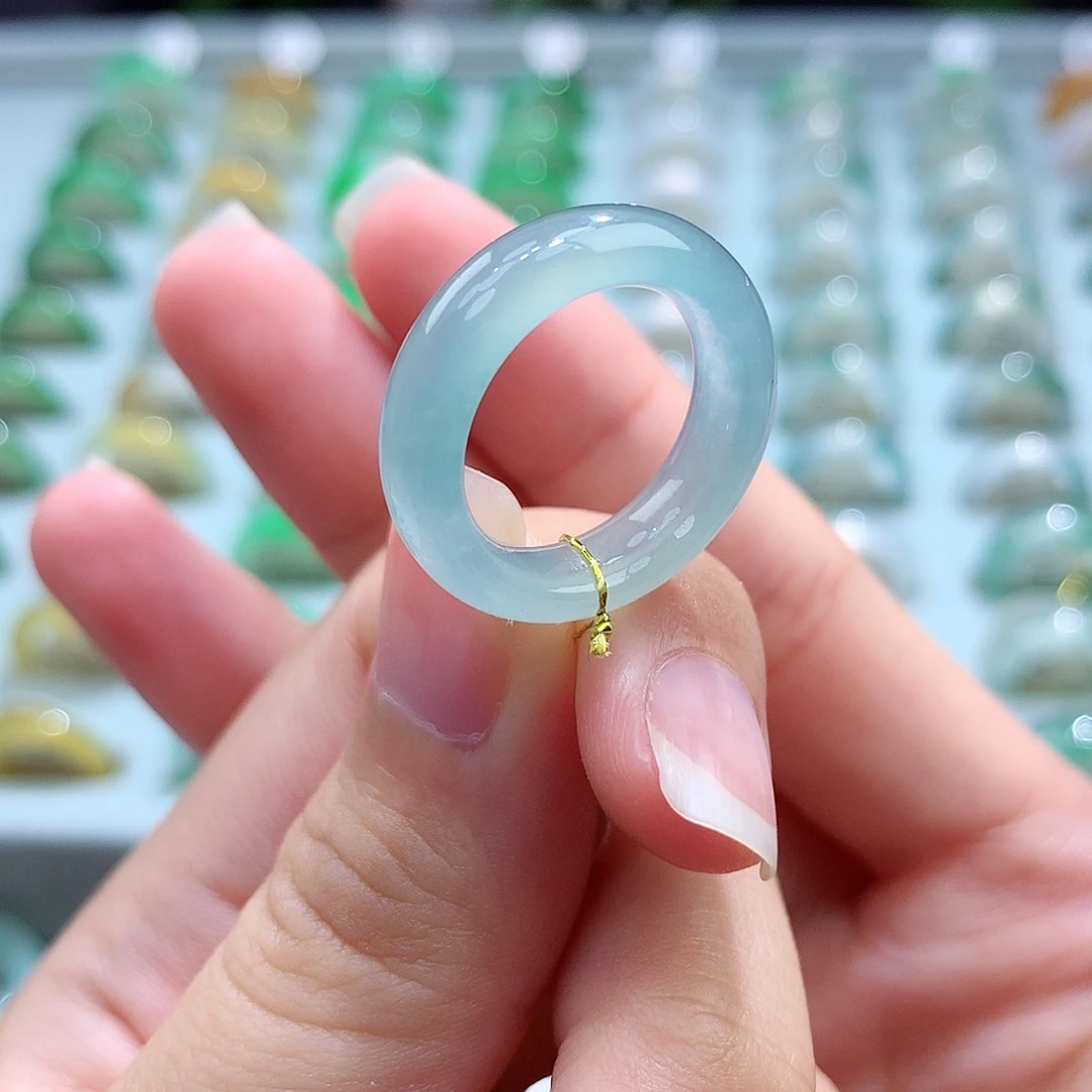 翡翠戒指未镶嵌10圈