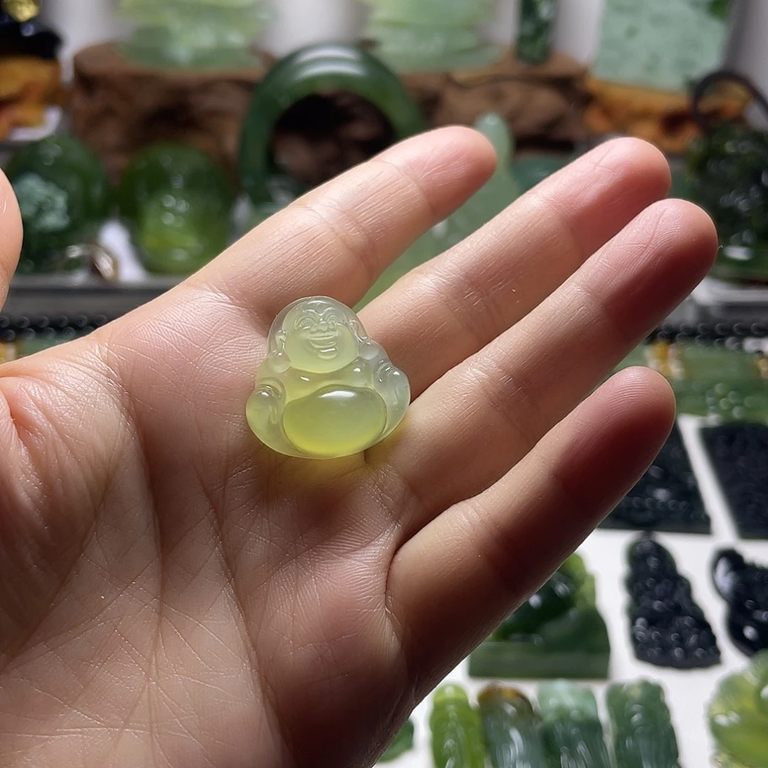 未镶嵌蛇纹石玉颈饰