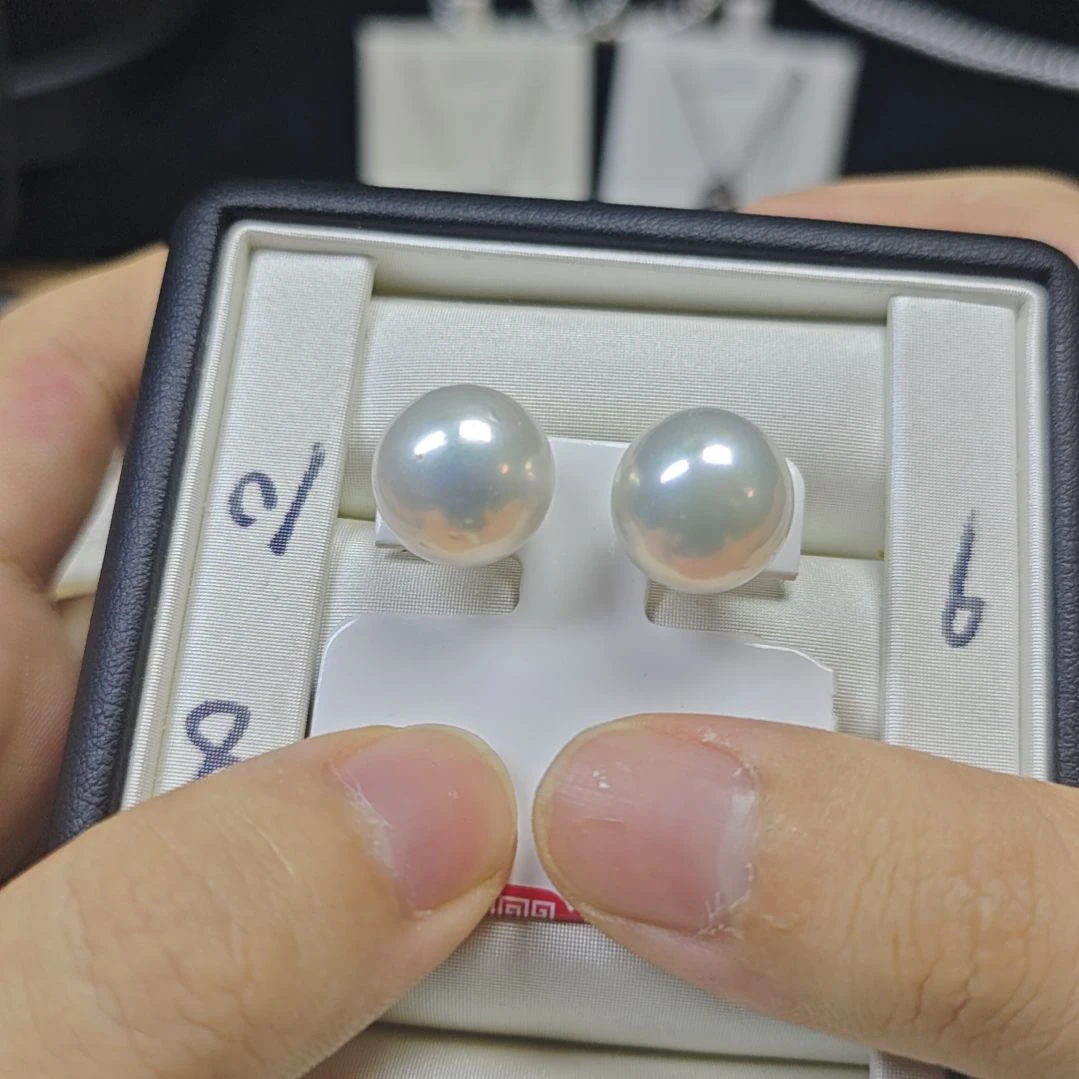 银S925镶嵌淡水珍珠耳饰13.5mm