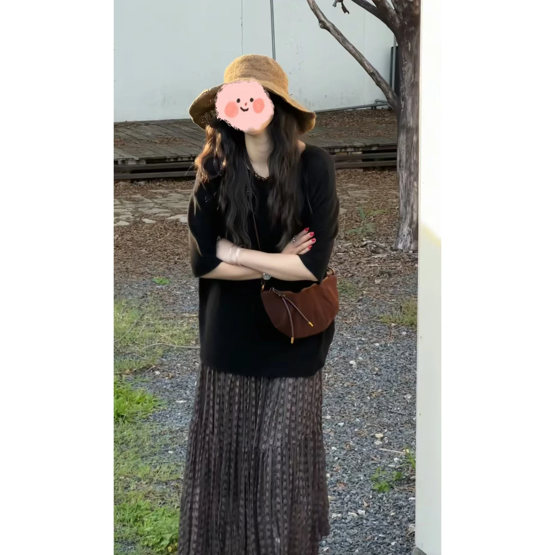 FRVXO【缪斯裙】玫瑰图案松紧腰纹理感灰色半身裙圆领大版T恤套装