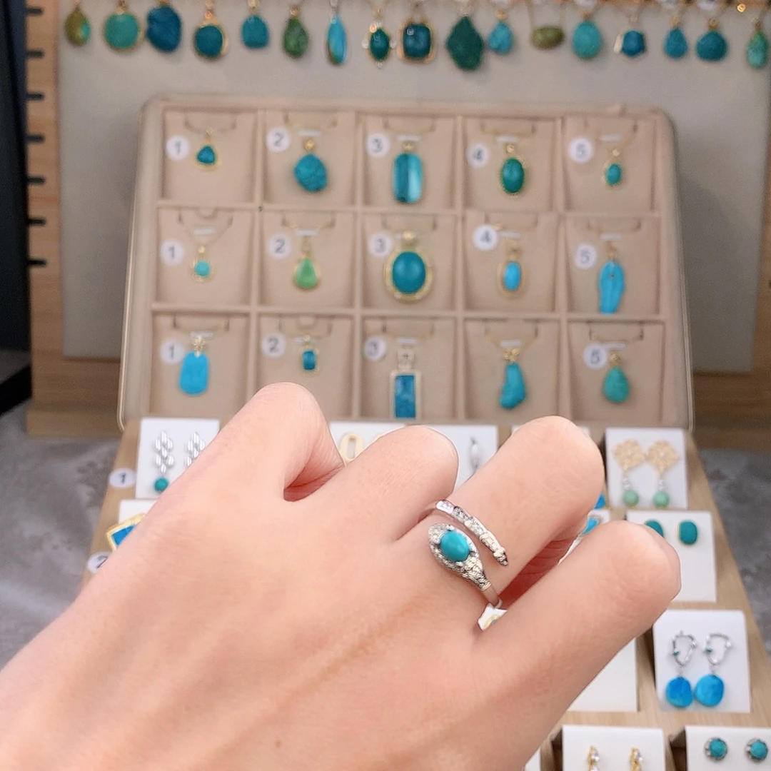 绿松石合金戒指绿松石合金