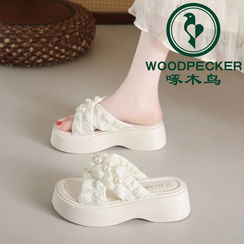 啄木鸟小香风珍珠厚底拖鞋女夏季2025新款高跟一字凉拖增高小个子