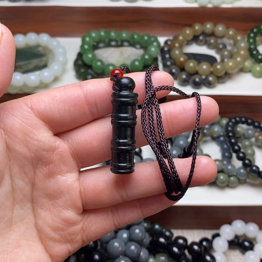 和田玉未镶嵌手串