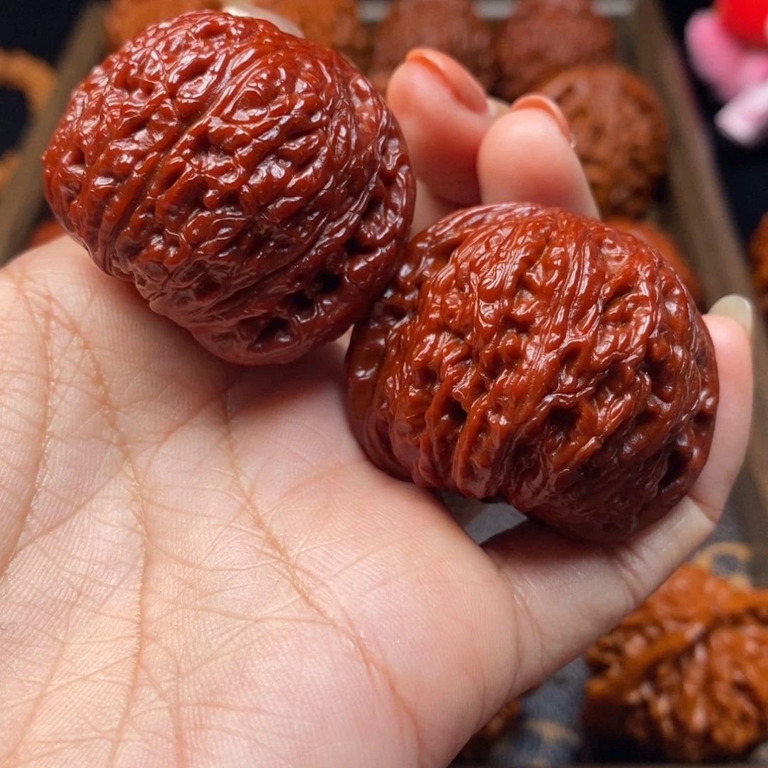 赏***人把件文玩核桃绣球333