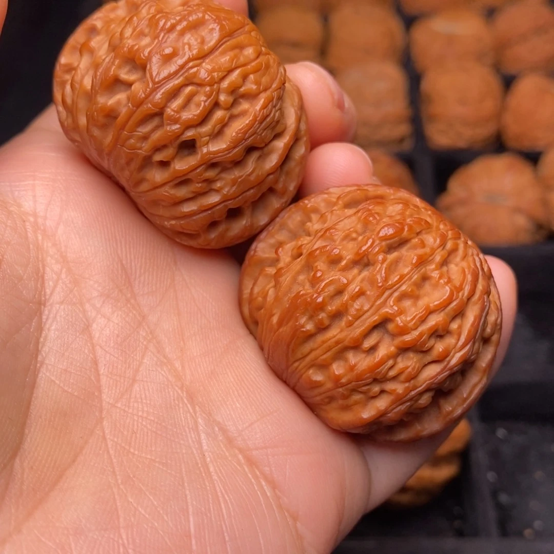 秦岭野生文玩核桃