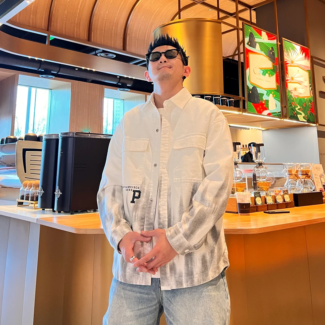 个性痞帅百搭渐变设计感时尚字母印花水洗工装男士长袖牛仔夹克