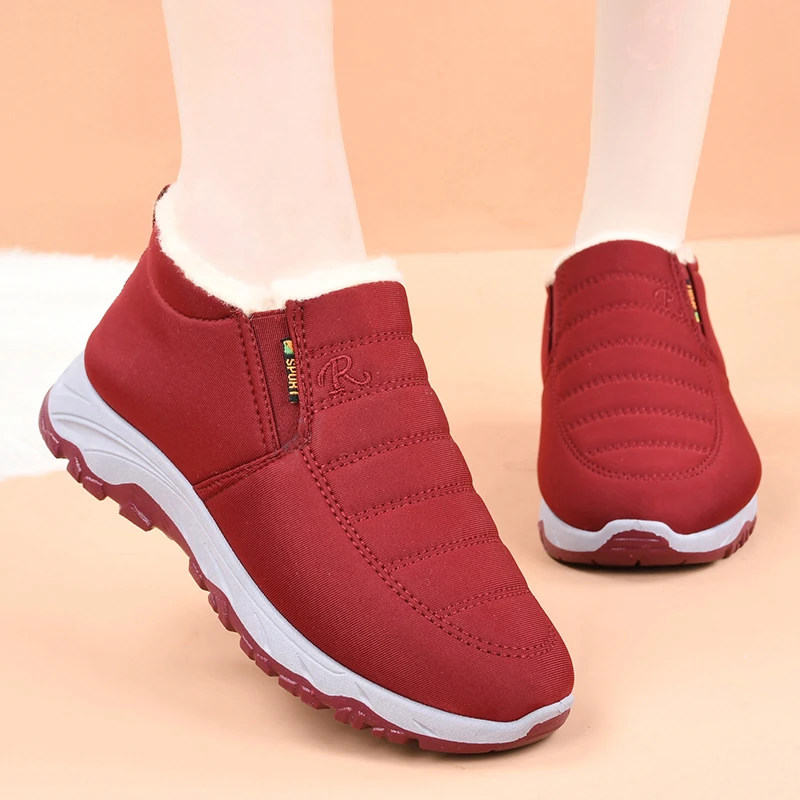 冬季新款男女同款老北京加绒加厚棉鞋老人鞋子软底防滑雪地靴子