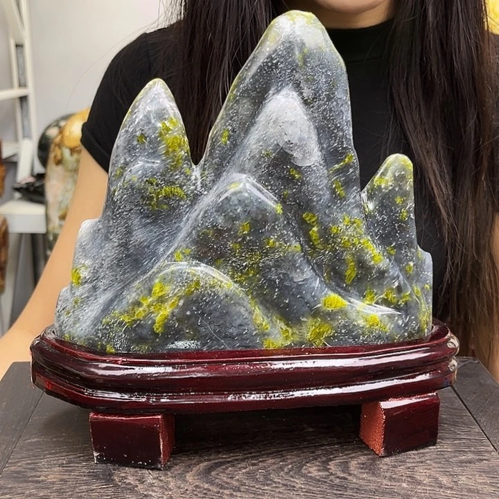 獨**戀奇石玉石等众多家居装饰