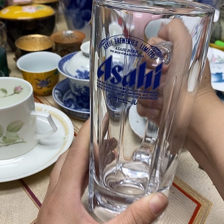 紫砂茶盘杯子的味道好喜欢哦喜欢这个味道哦嘻嘻