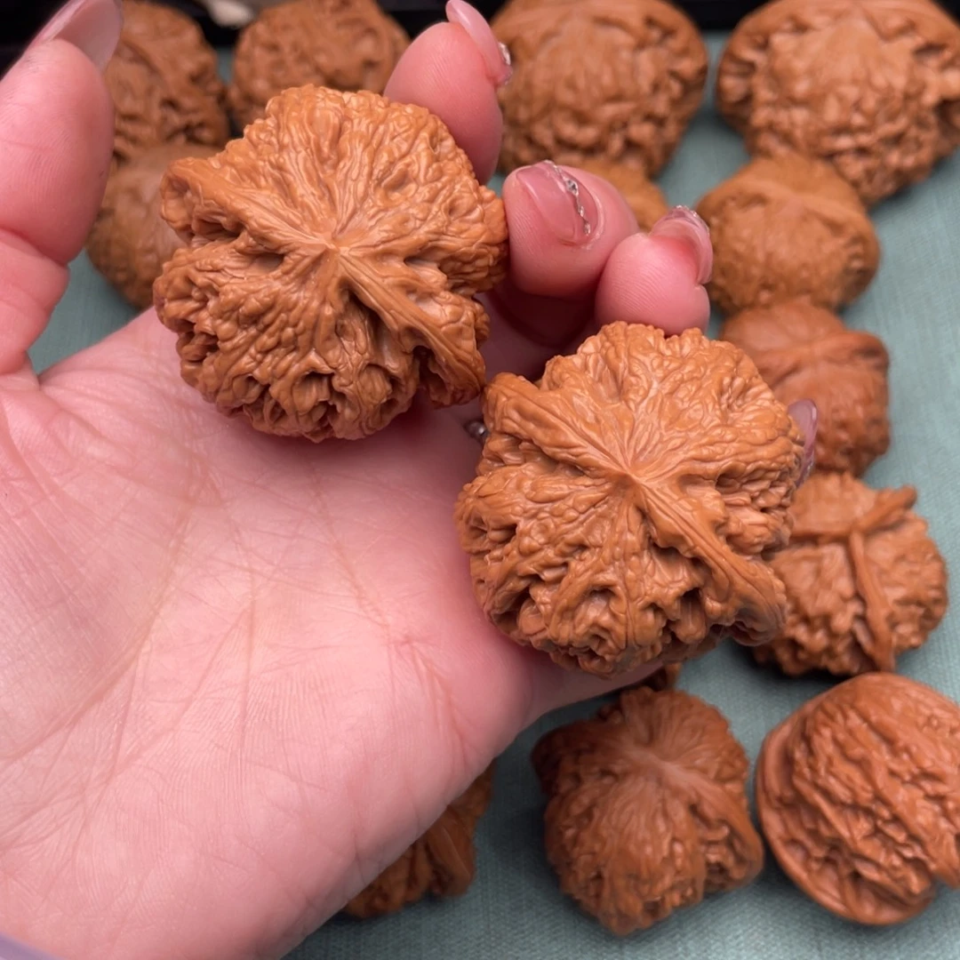 文玩核桃把件精品大粗筋46