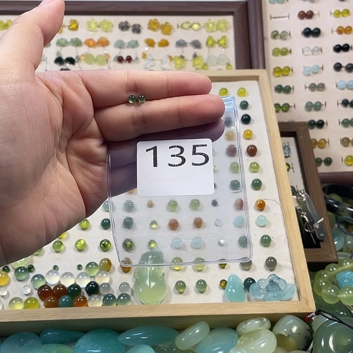 蛇纹石玉合金耳钉