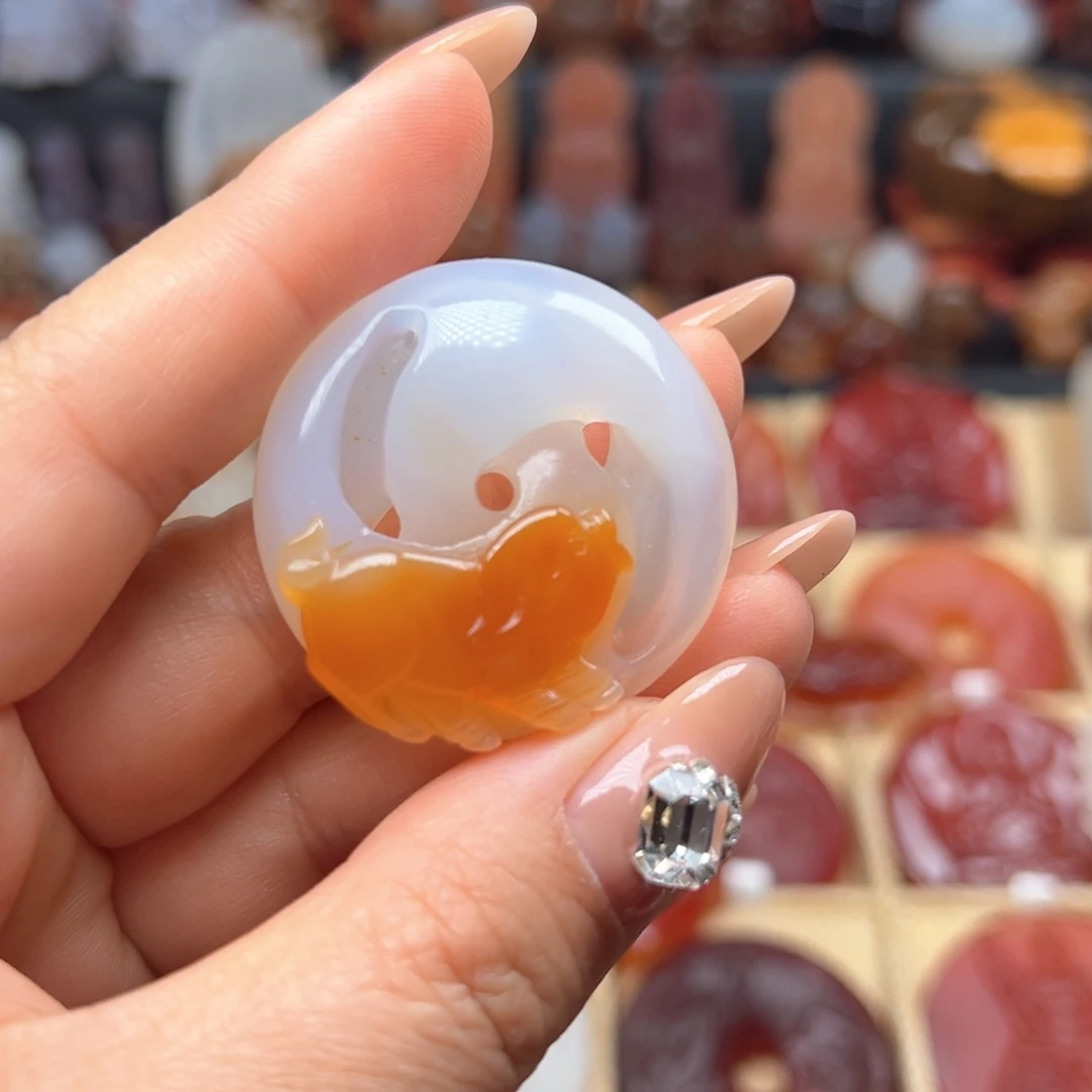 玛瑙/玉髓颈饰未镶嵌