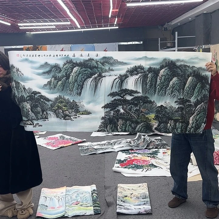 国画无毛或被短柔毛