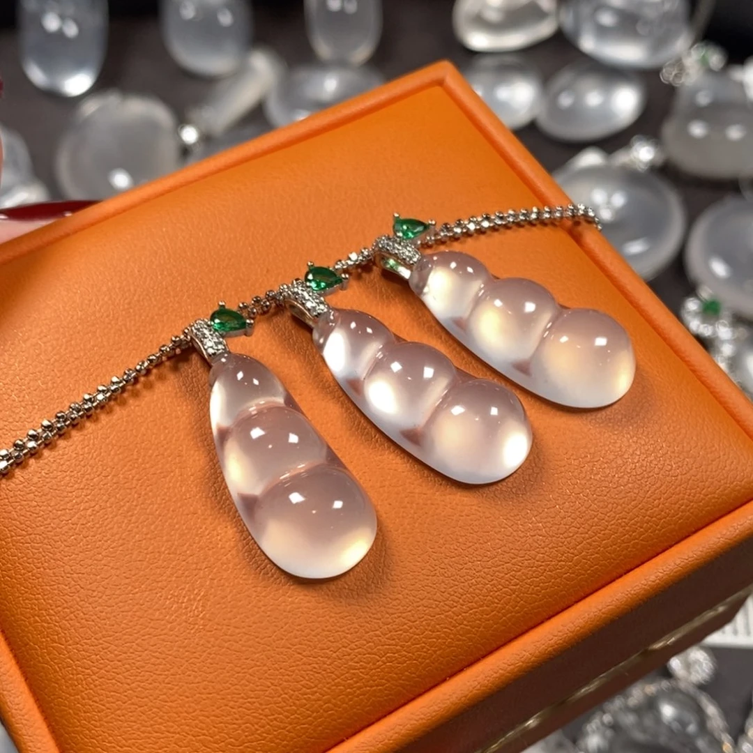 石英质玉银S925镶嵌颈饰圆满福豆