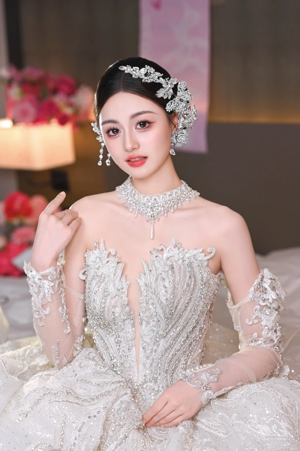新娘头饰时尚韩式造型水钻高级感千金时尚优雅婚纱礼服造型发饰品