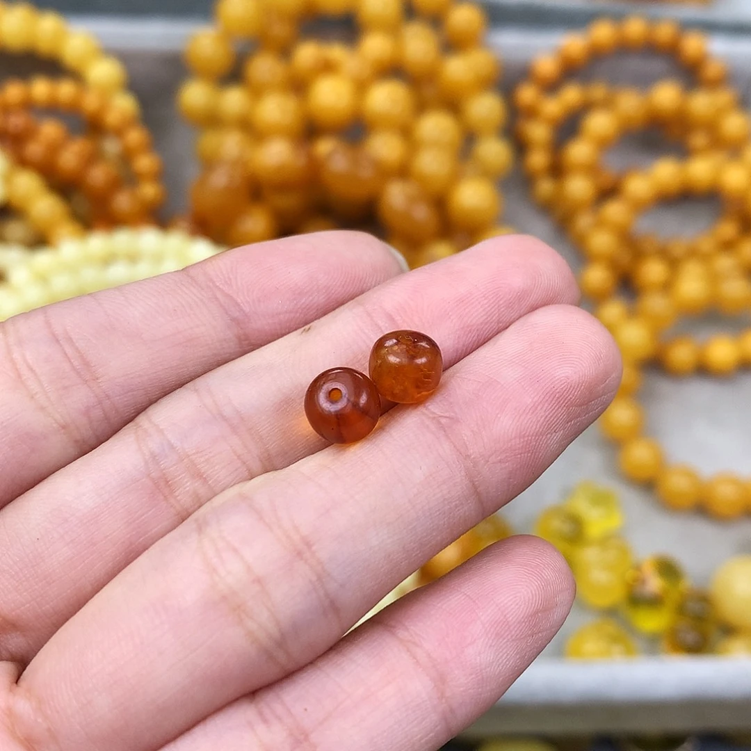 未镶嵌琥珀珠宝奇石