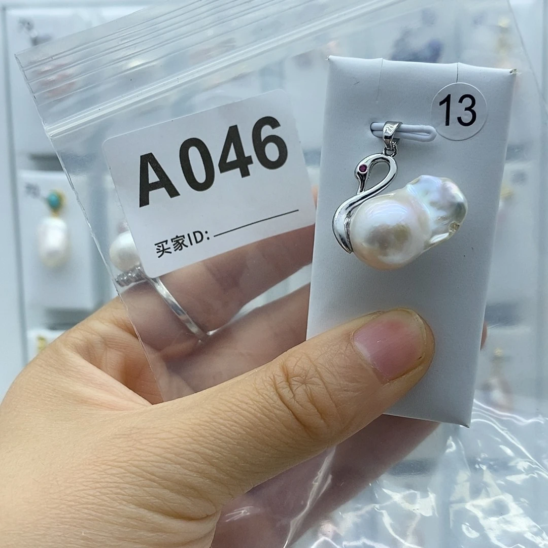 淡水珍珠颈饰钛钢