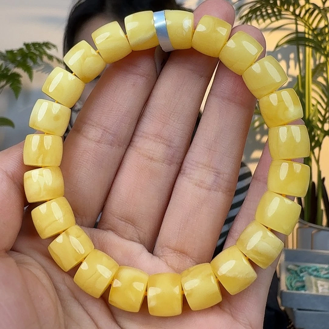 蜜蜡未镶嵌珠宝奇石