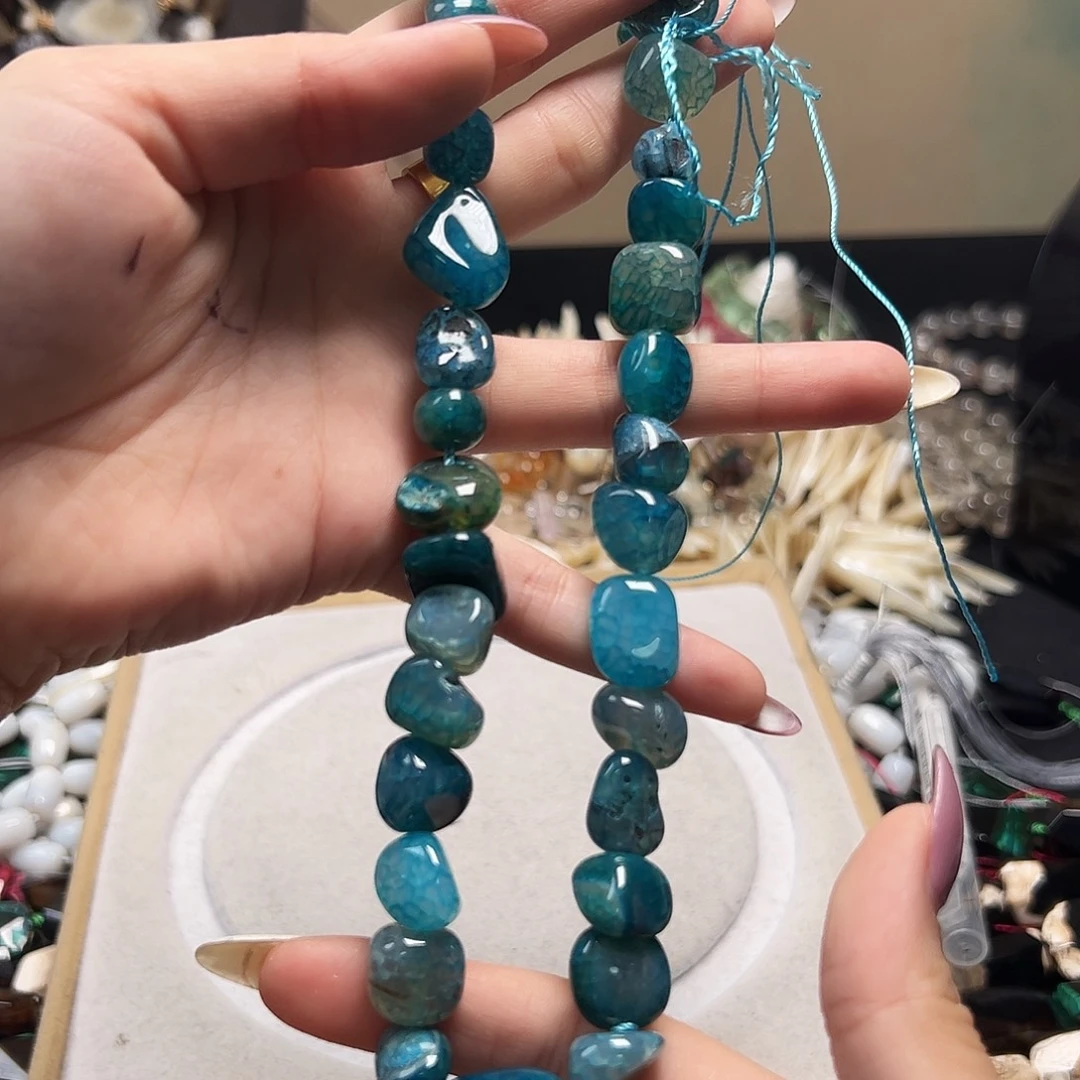 玛瑙/玉髓合金珠宝半成品b599 薄荷蓝龙鳞纹随形玛瑙一条