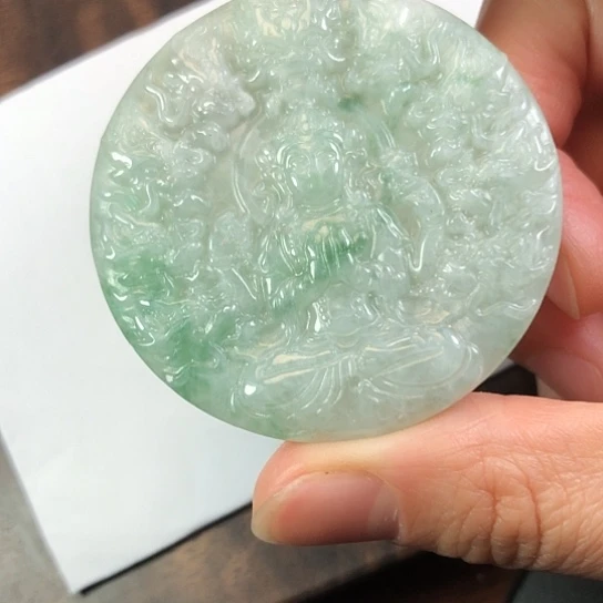 翡翠未镶嵌颈饰缅甸A货，每天下午1点半开播