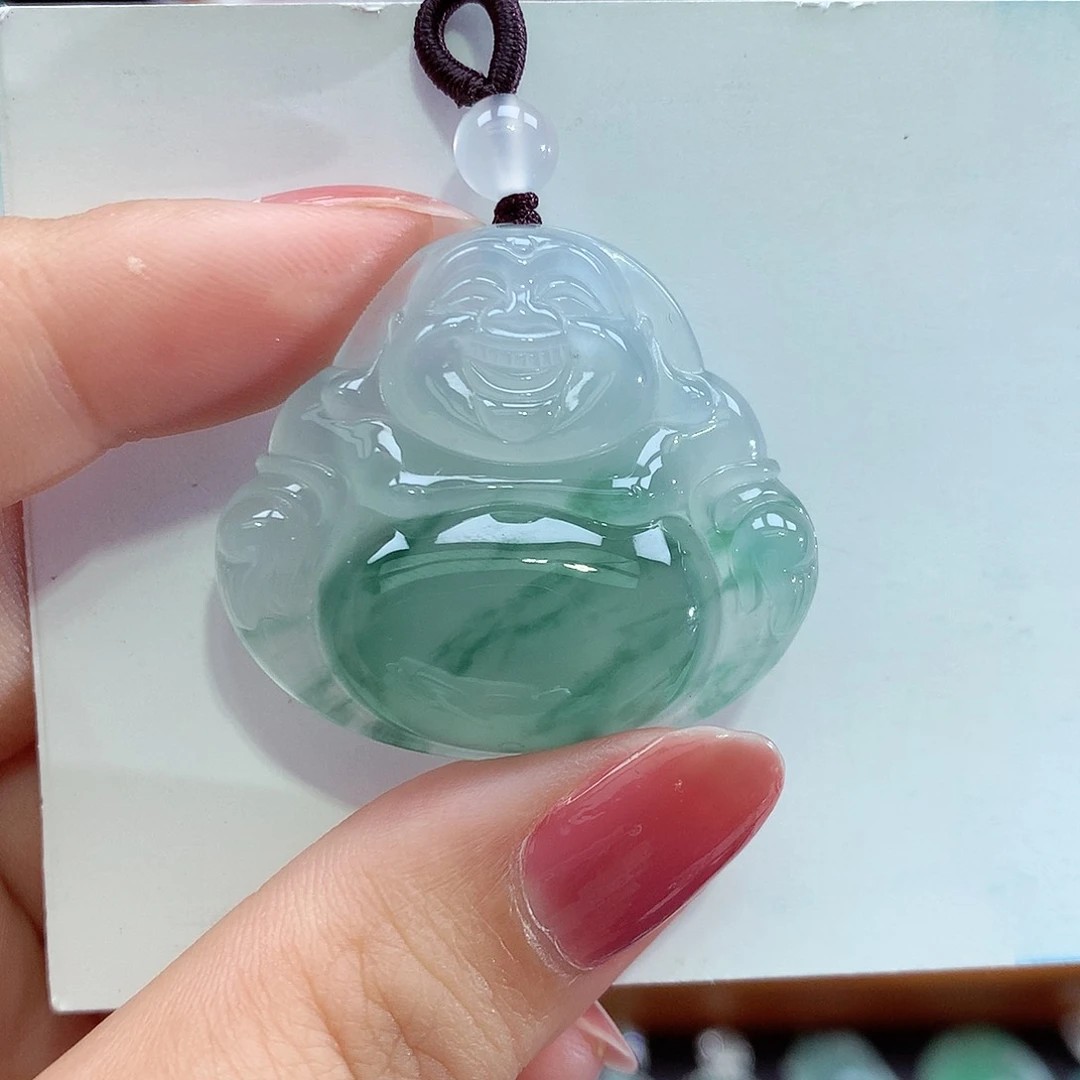 翡翠未镶嵌颈饰佛