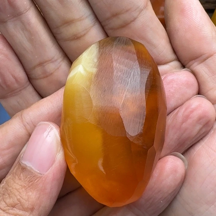 定制琥珀未镶嵌未镶嵌定制琥珀