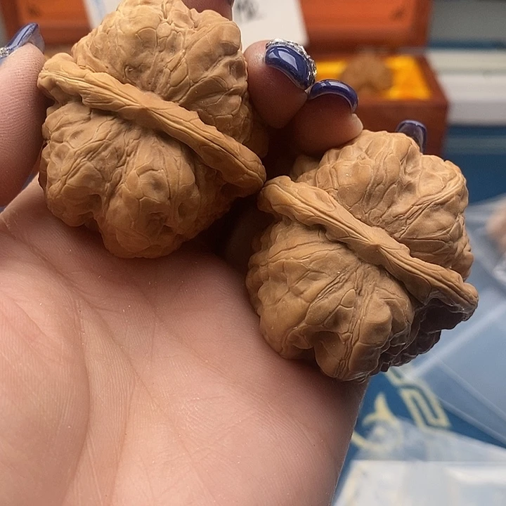 斌***哥吊坠文玩核桃45延庆蛤蟆头