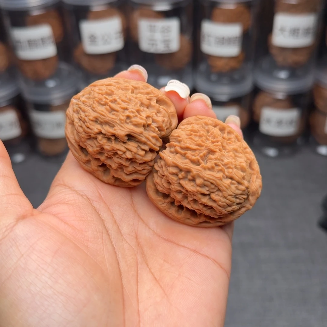 把件文玩核桃老树南疆石