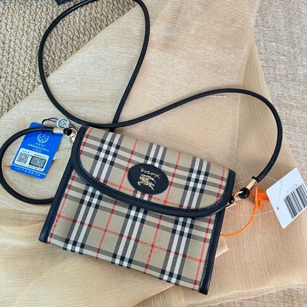 95新 BURBERRY/博柏利 XM/经典格纹拼黑信封斜挎包/WJ11523043换