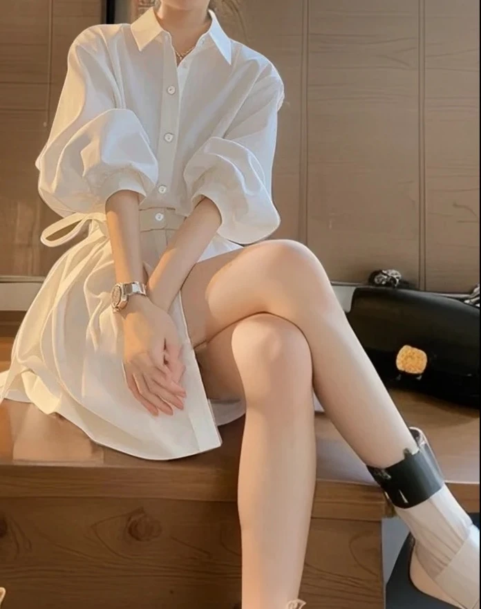 编码001-200【菲菲服饰】百搭简约秋冬厚款长袖宽松慵懒风上衣