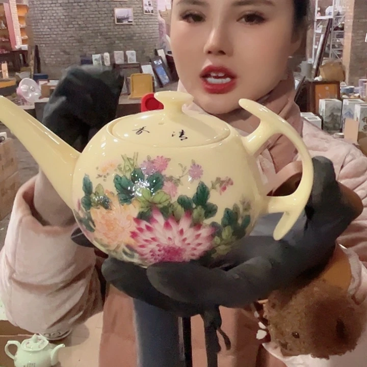 陶摆件景德镇高温瓷壶