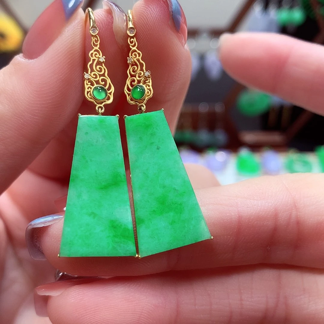 翡翠耳饰18K金镶嵌天然翡翠