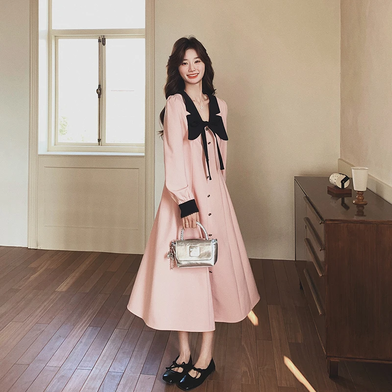 粉色法式长袖衬衫连衣裙女春季2025新款甜美撞色拼接优雅减龄长裙