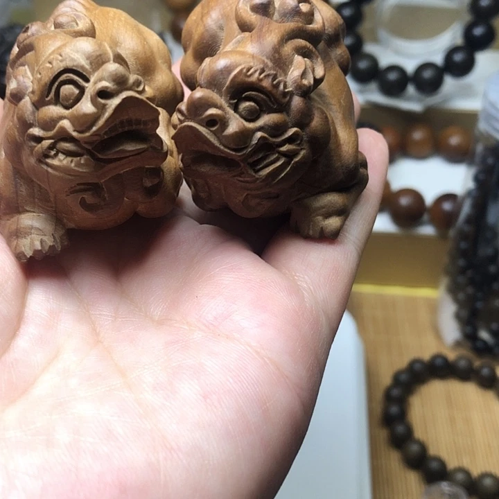 没***字檀香木无事牌老山檀香貔貅1对