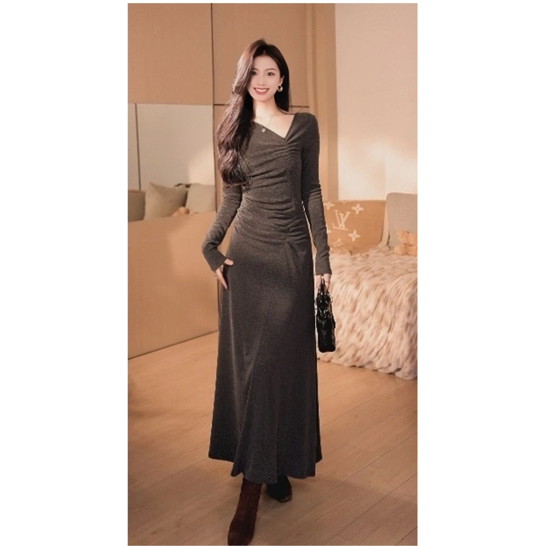 木木家  温柔风长袖褶皱斜领修身显瘦连衣裙H1462