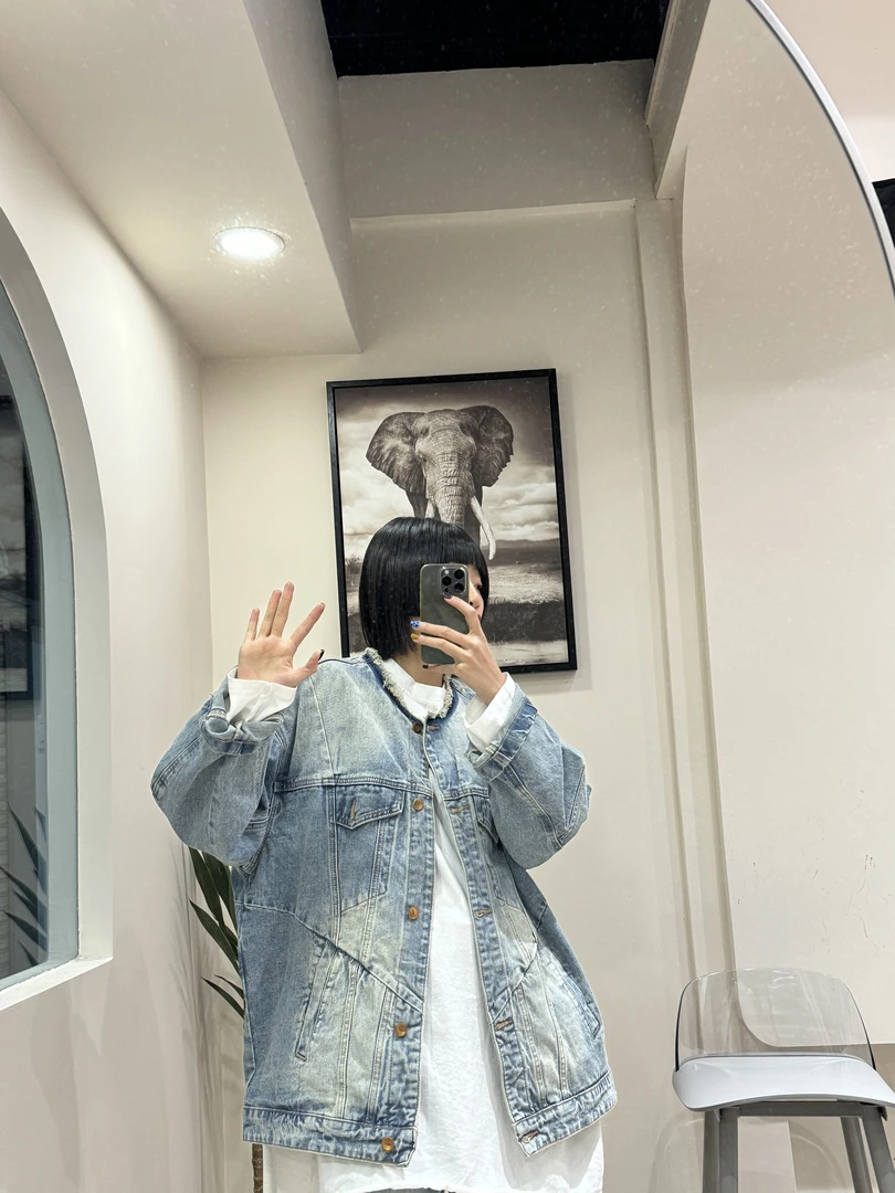 《遇见》2025新款胸前不规则假兜牛仔外套