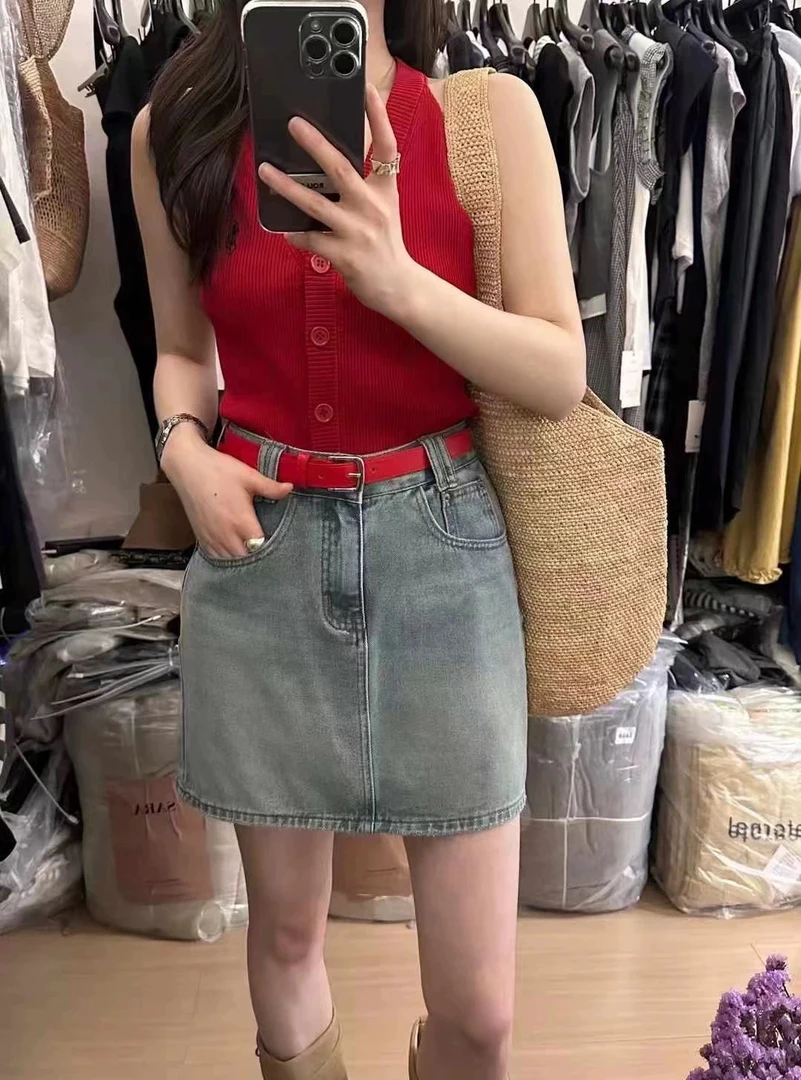 三七1918#红色腰带牛仔裤裙