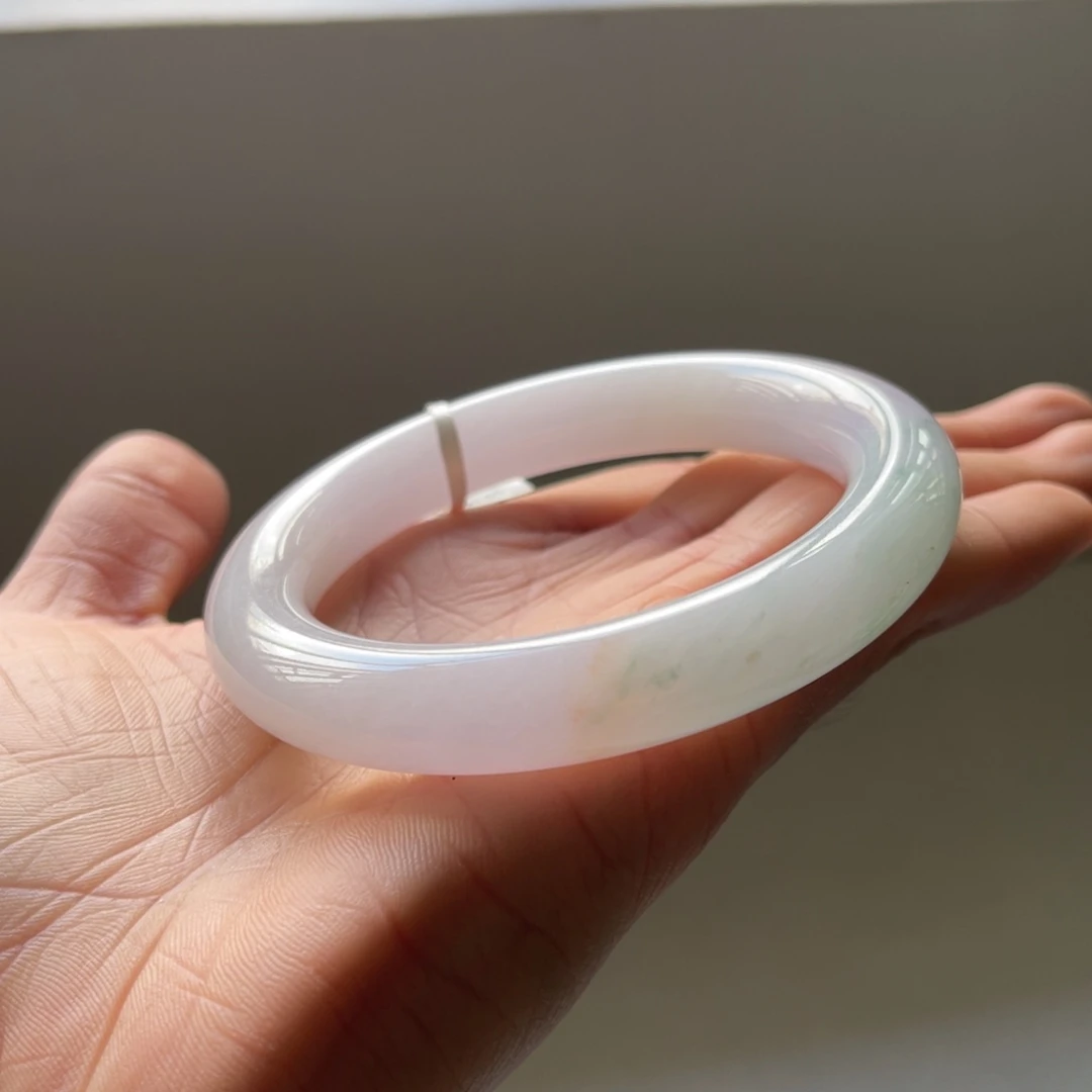 翡翠未镶嵌手镯57.4圈三天鉴赏期（有瑕）