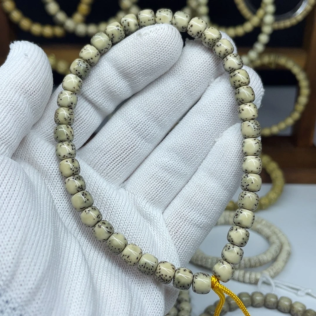 星月菩提手串7-6，河豚留白