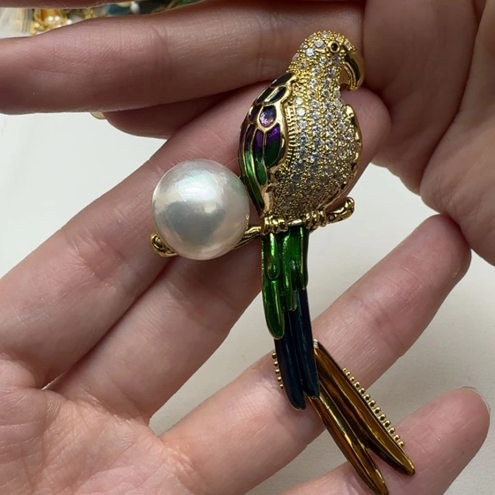 拼合珍珠（马贝珠）未镶嵌胸针