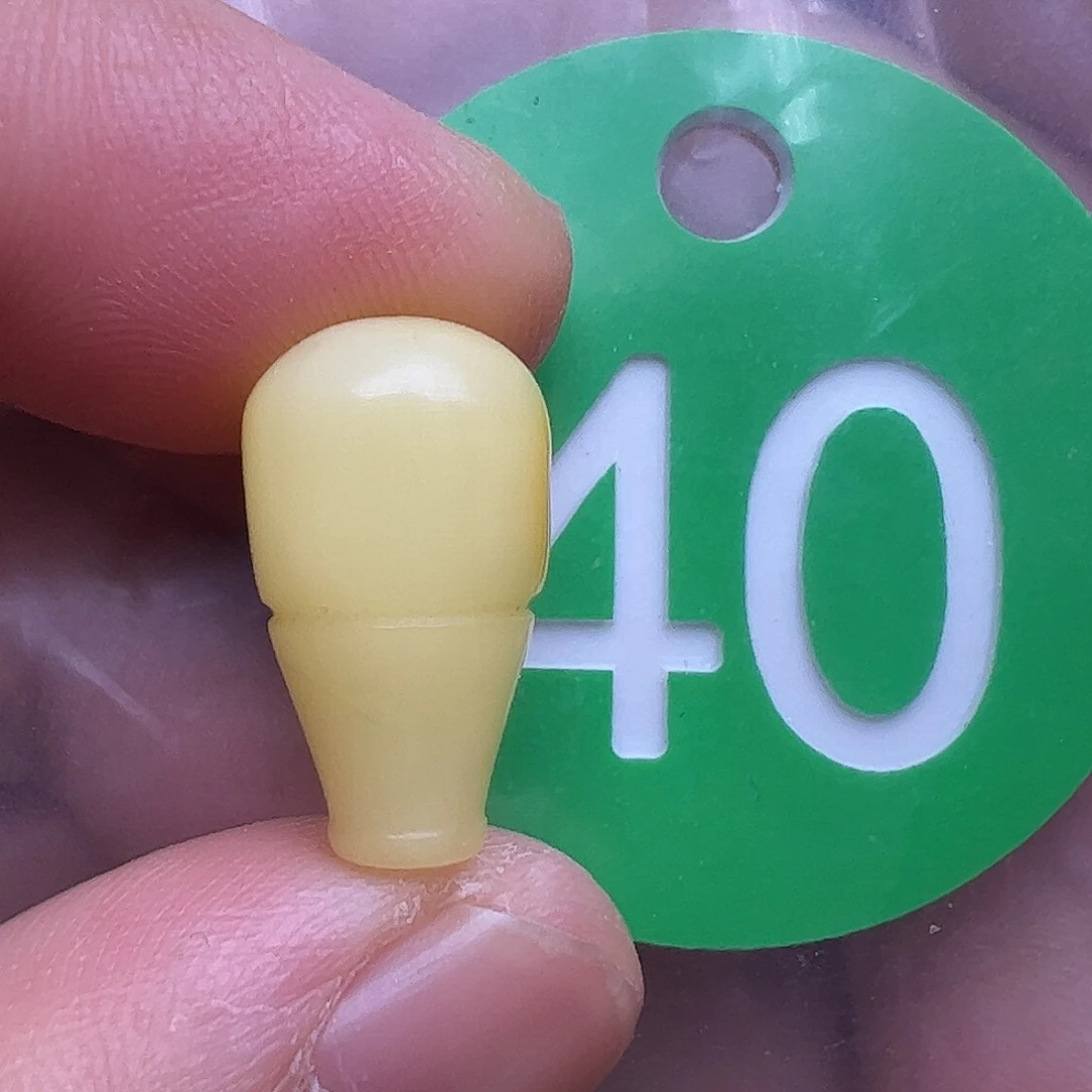 未镶嵌蜜蜡裸石9.6m m