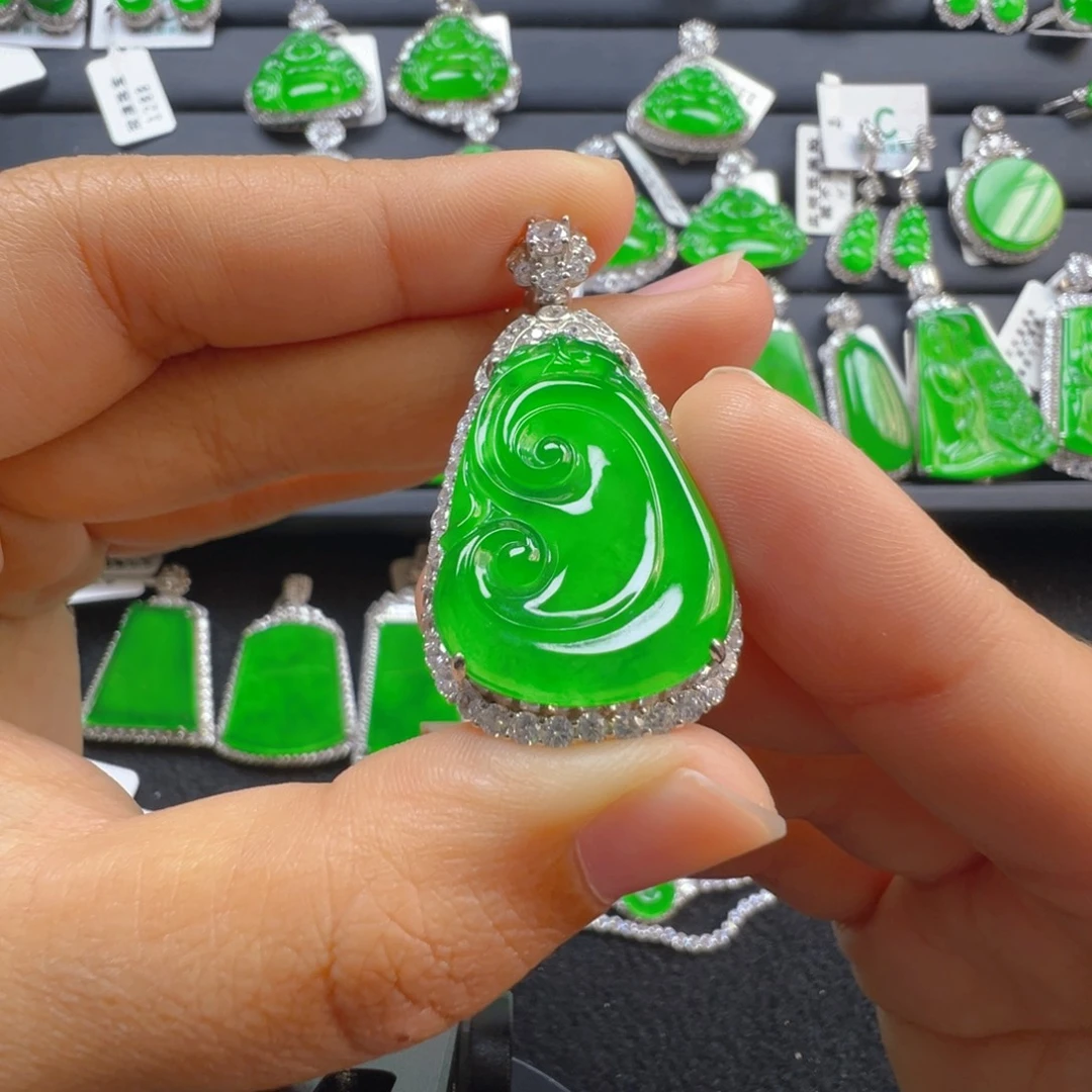 翡翠银S925镶嵌颈饰