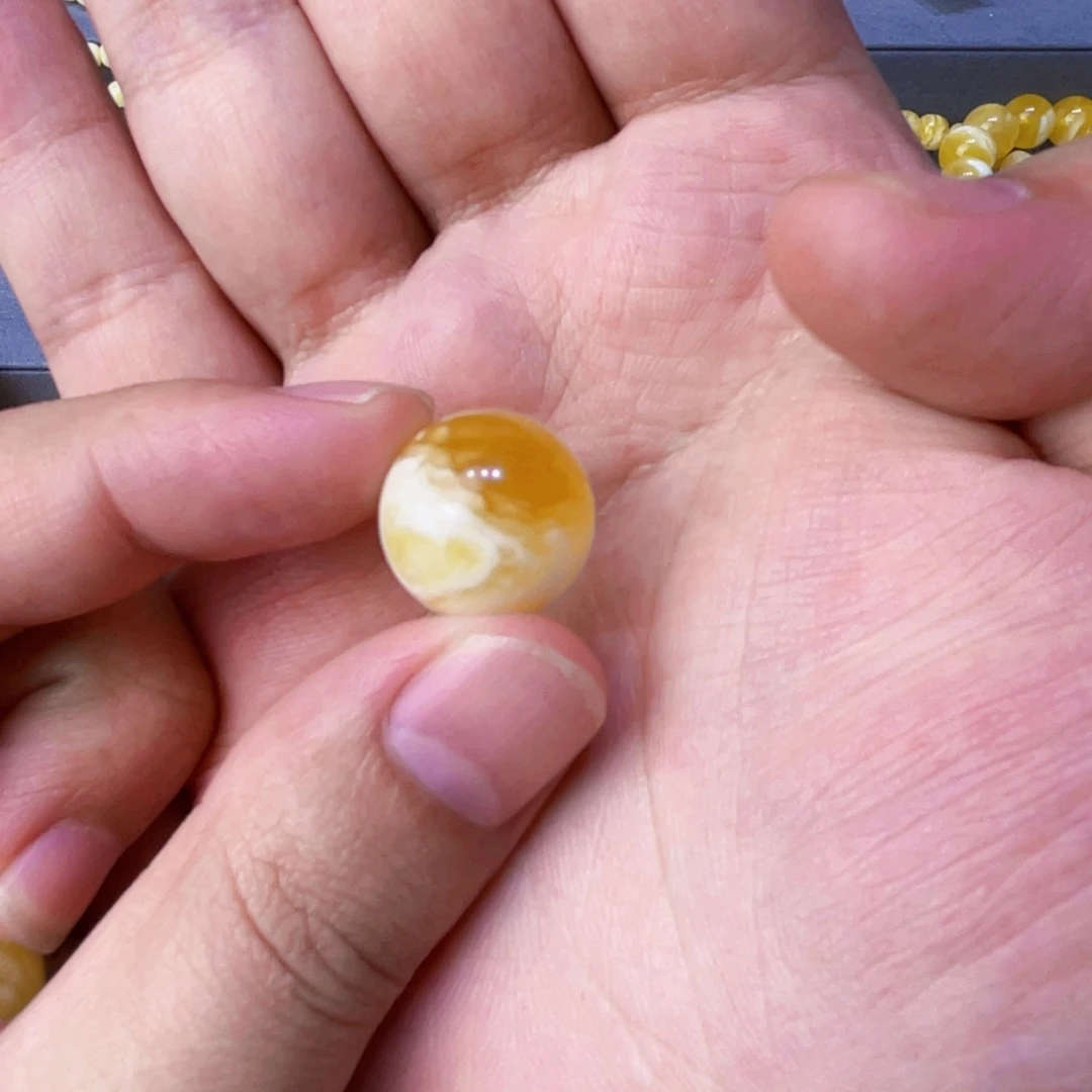 未镶嵌琥珀珠宝奇石H****-