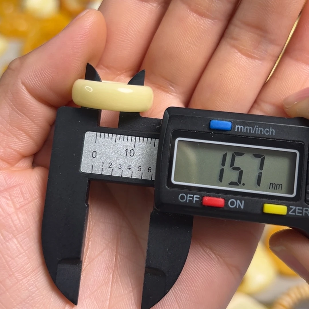 蜜蜡未镶嵌裸石蜜蜡