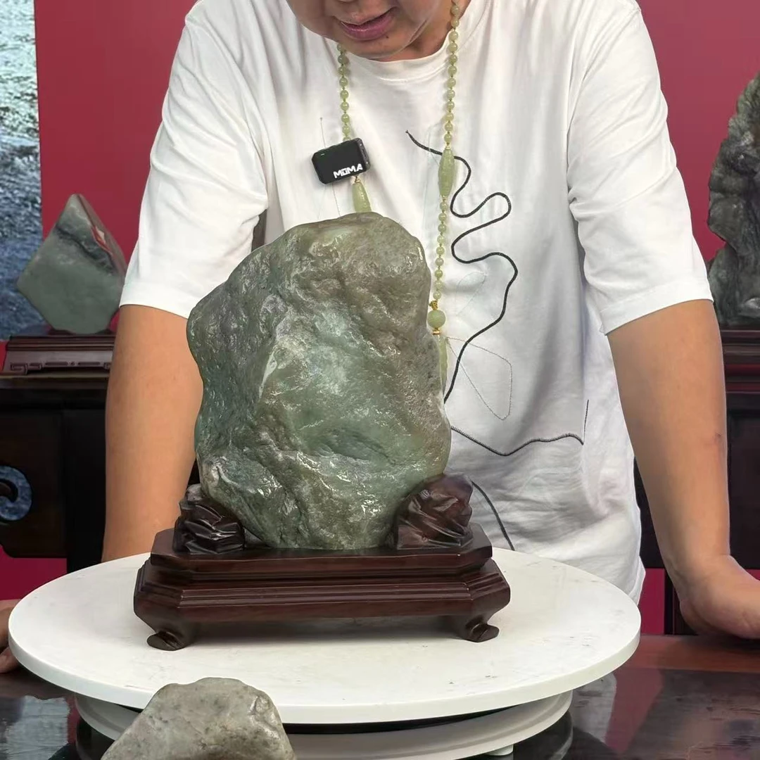 新疆玉料原石带底座发一件编号313