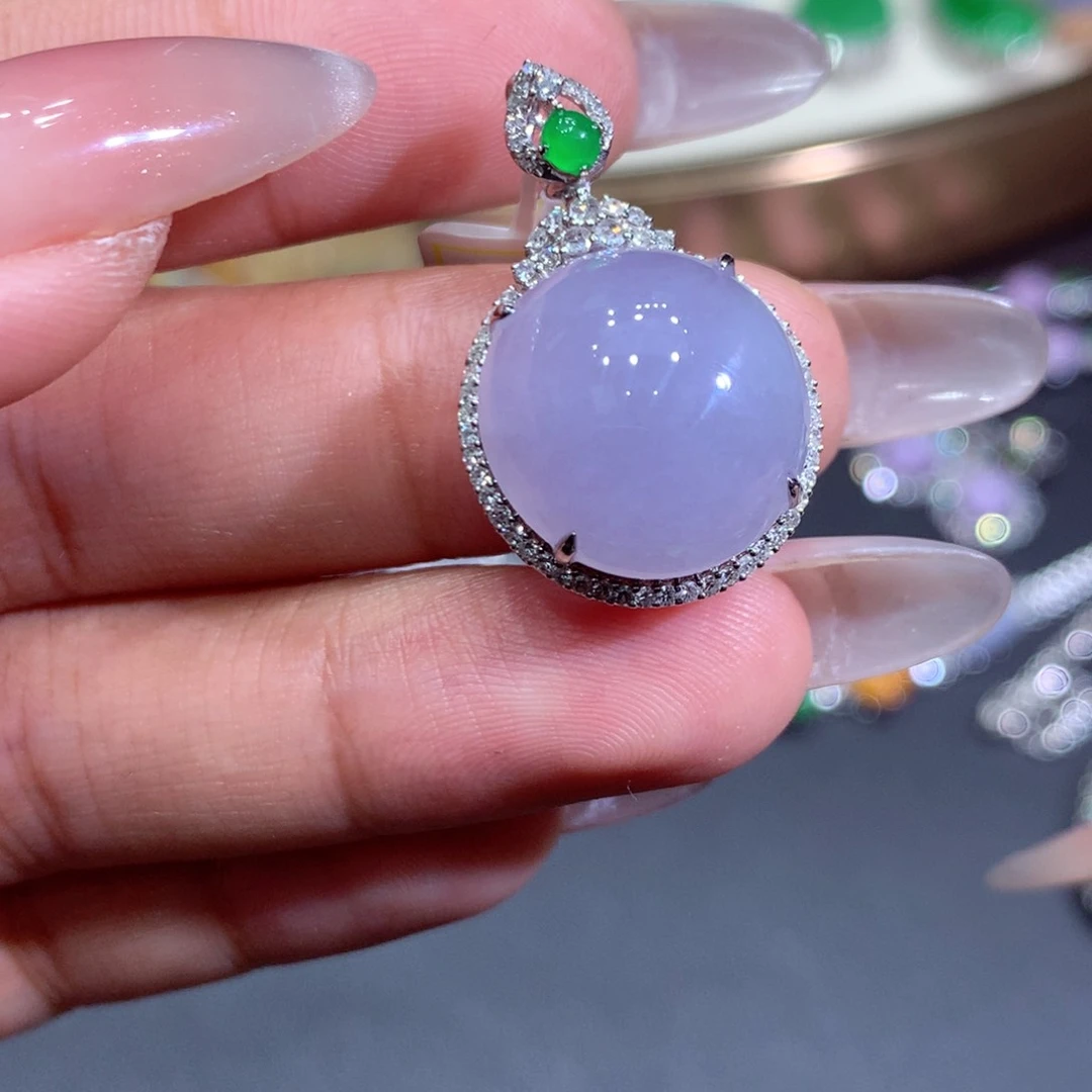 翡翠吊坠(赠链)18K金镶嵌