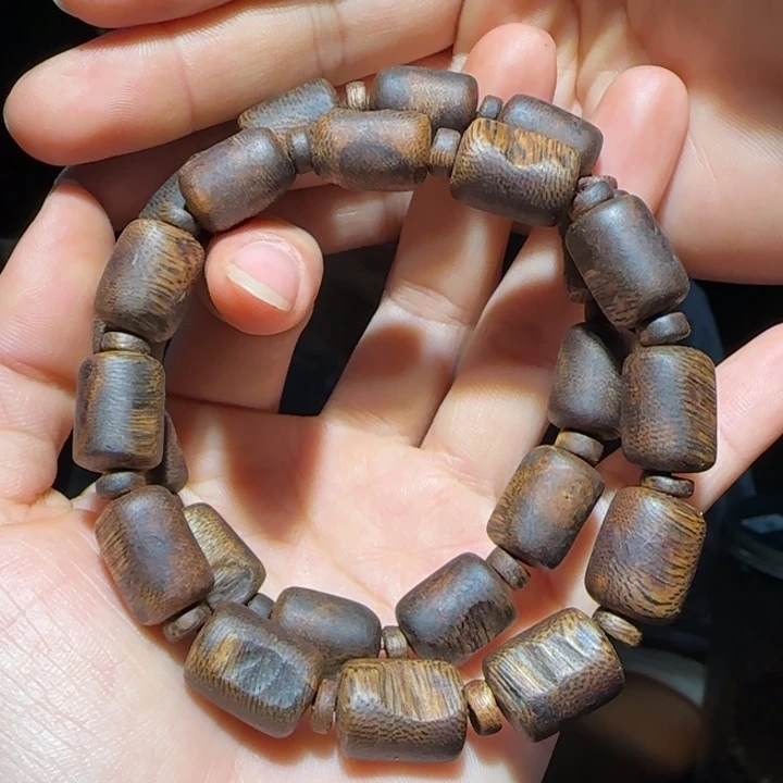 沉香手串蓝香手串11克+多样性发其一