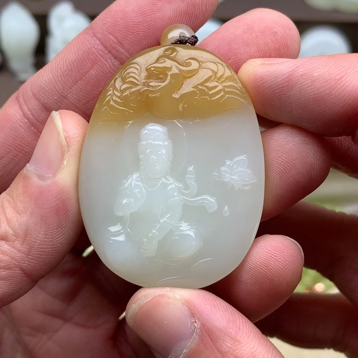 和田玉未镶嵌颈饰