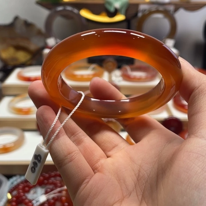 玛瑙/玉髓未镶嵌手镯