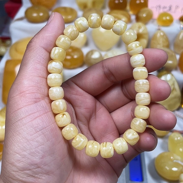 蜜蜡未镶嵌颈饰精工白花老型手串